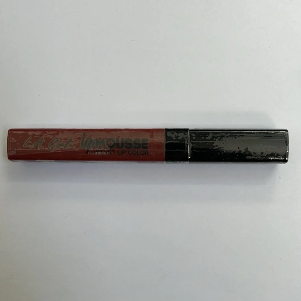 LA Girl Lip Mousse Velvet Lip Color - Unstoppable NEW 3 for $20